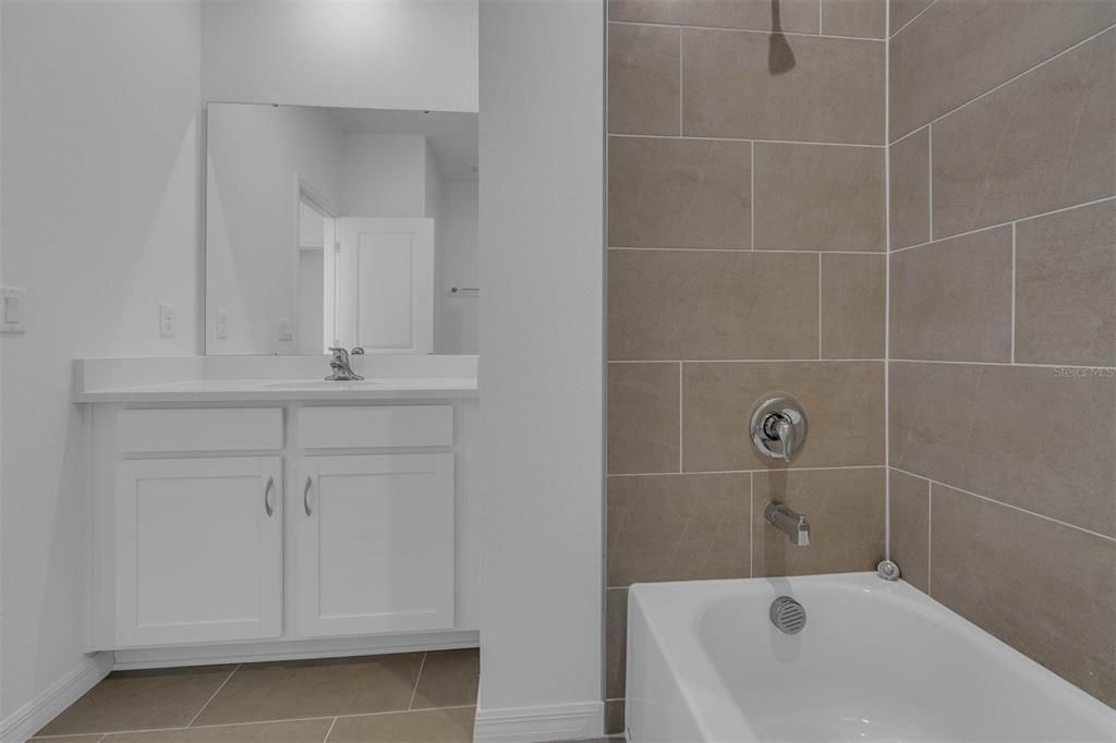 For Sale: $347,465 (3 beds, 2 baths, 1496 Square Feet)