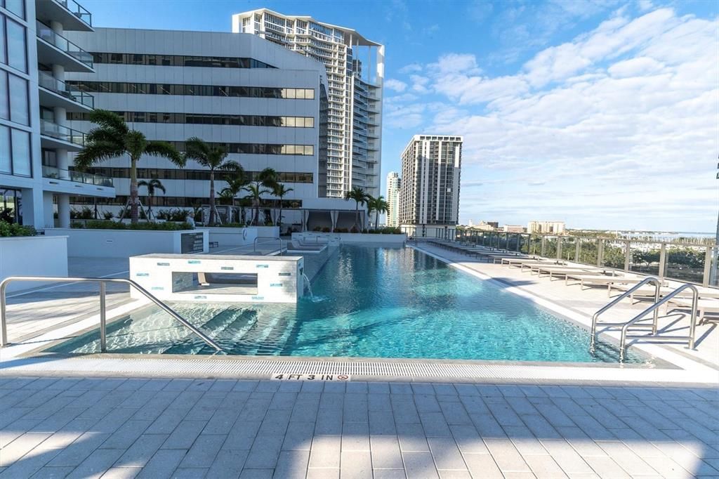 В аренду: $12,500 (3 спален, 4 ванн, 2712 Квадратных фут)