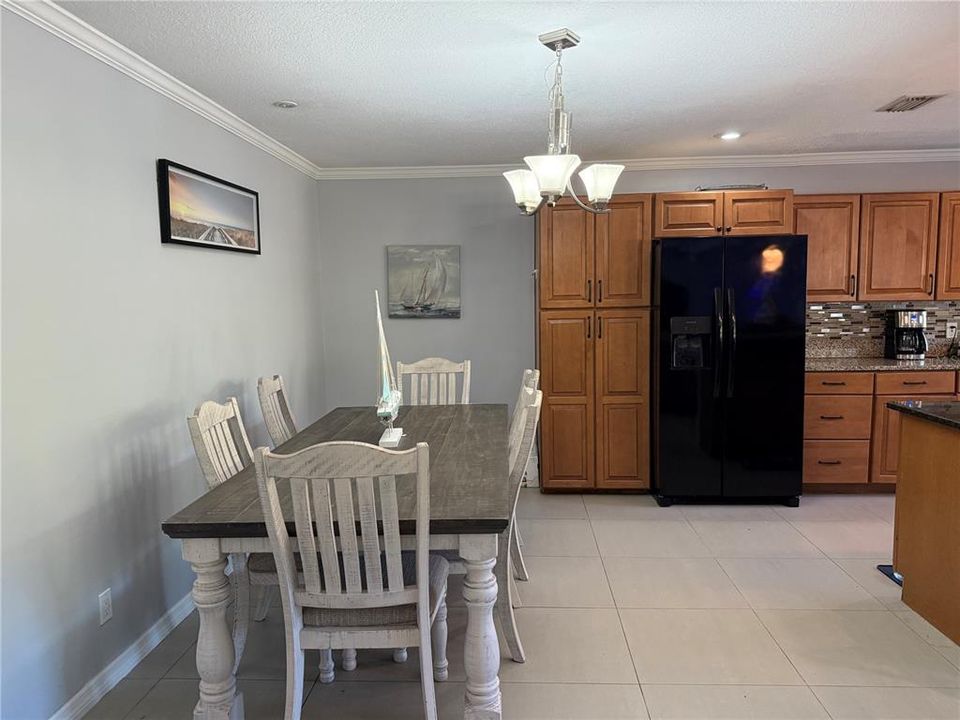 For Sale: $455,000 (3 beds, 2 baths, 1460 Square Feet)