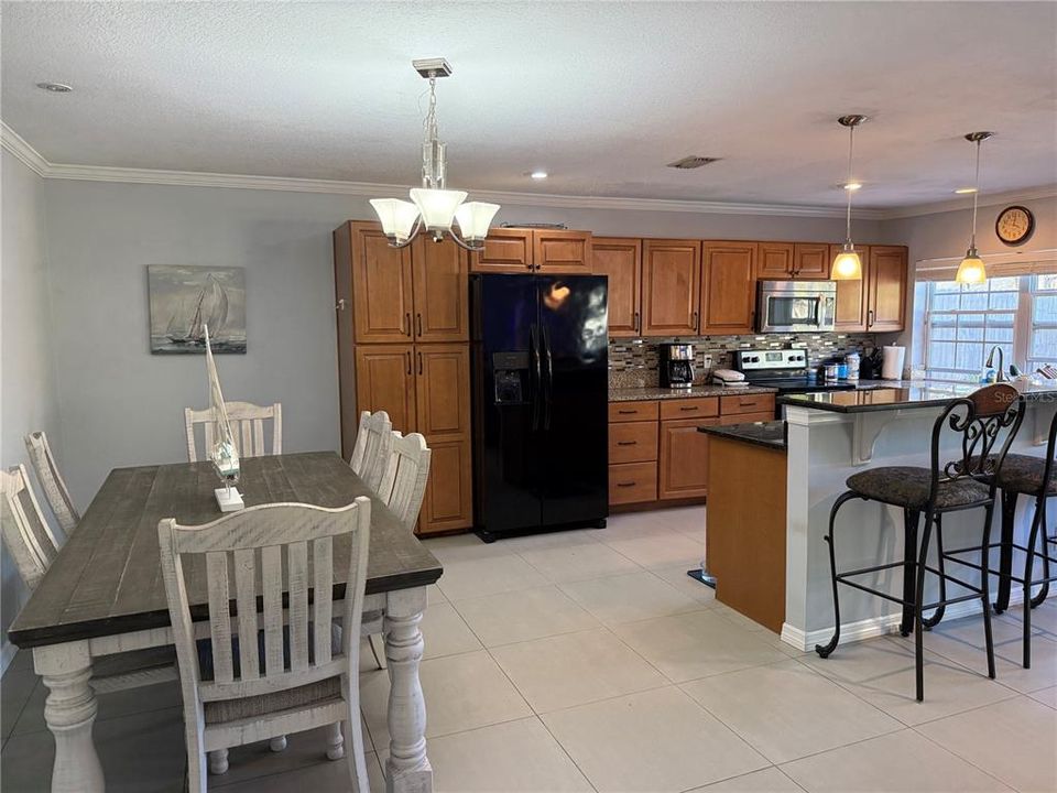 For Sale: $455,000 (3 beds, 2 baths, 1460 Square Feet)