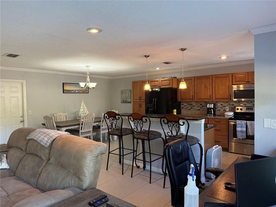 For Sale: $455,000 (3 beds, 2 baths, 1460 Square Feet)