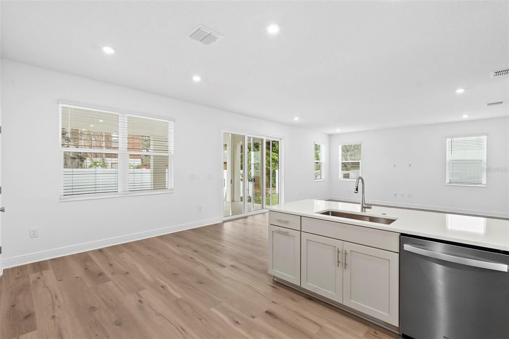 For Sale: $949,900 (4 beds, 3 baths, 2857 Square Feet)