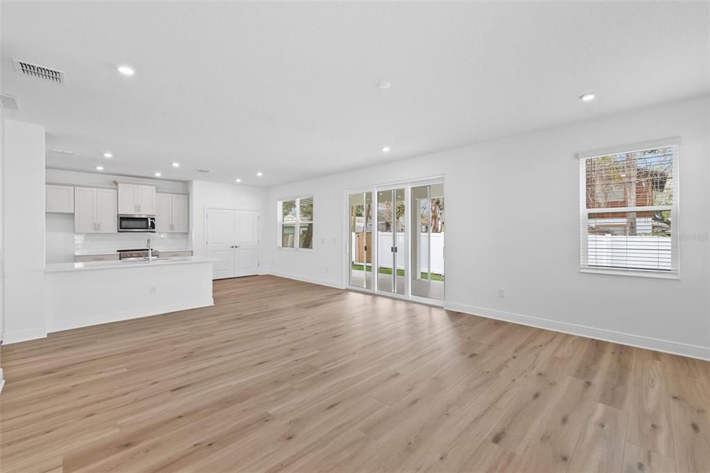 For Sale: $949,900 (4 beds, 3 baths, 2857 Square Feet)