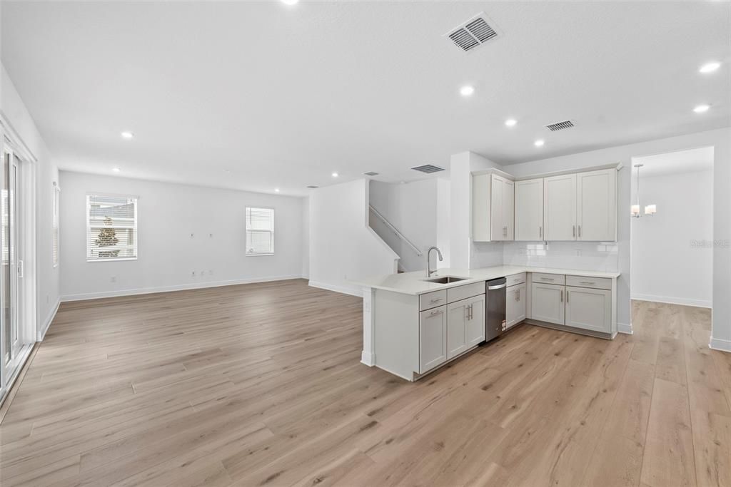 For Sale: $949,900 (4 beds, 3 baths, 2857 Square Feet)