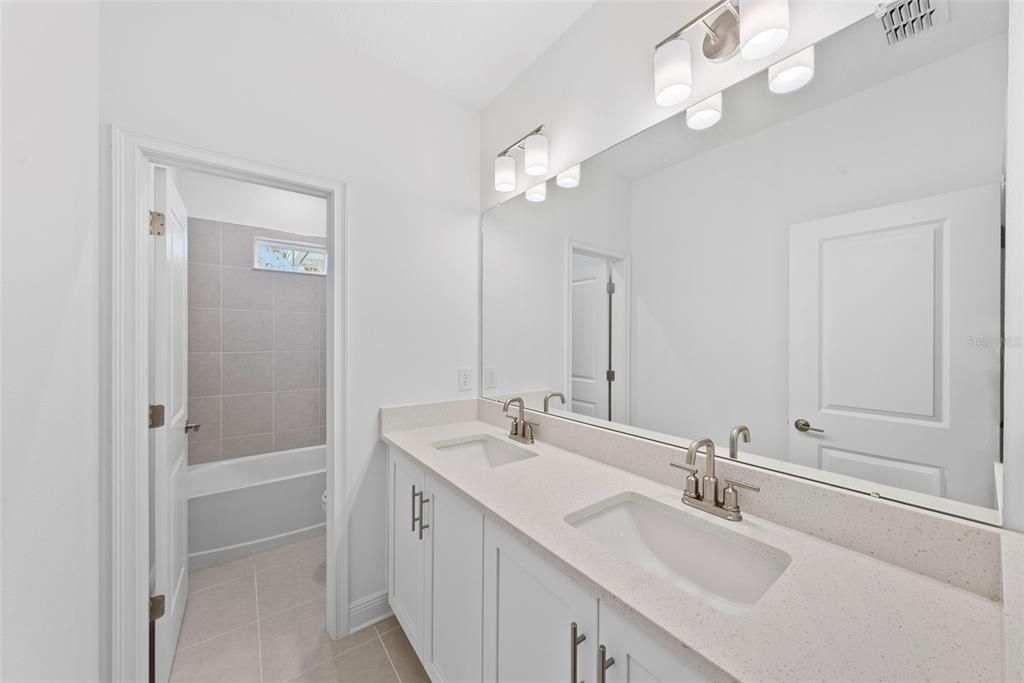 For Sale: $949,900 (4 beds, 3 baths, 2857 Square Feet)