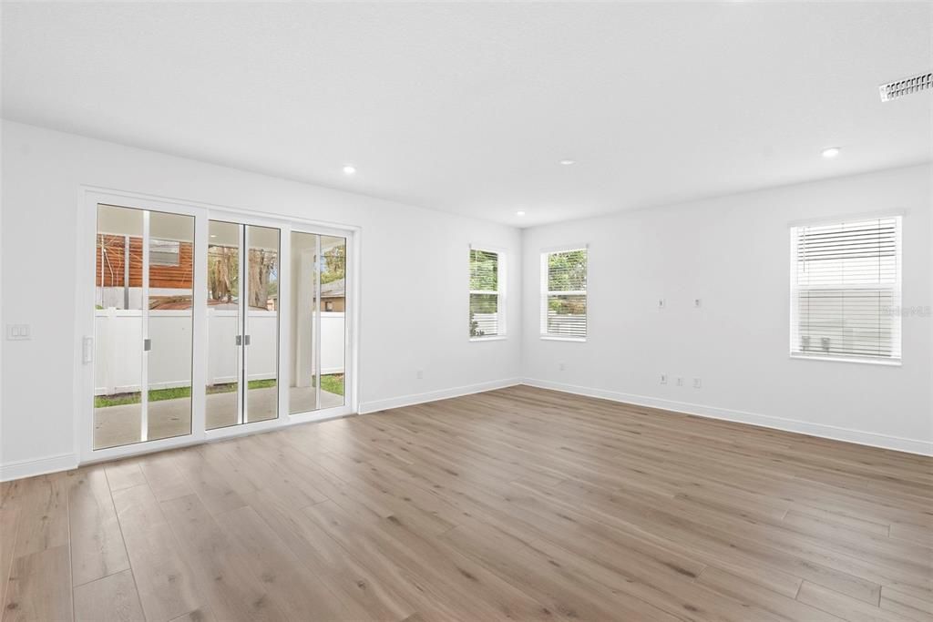 For Sale: $949,900 (4 beds, 3 baths, 2857 Square Feet)