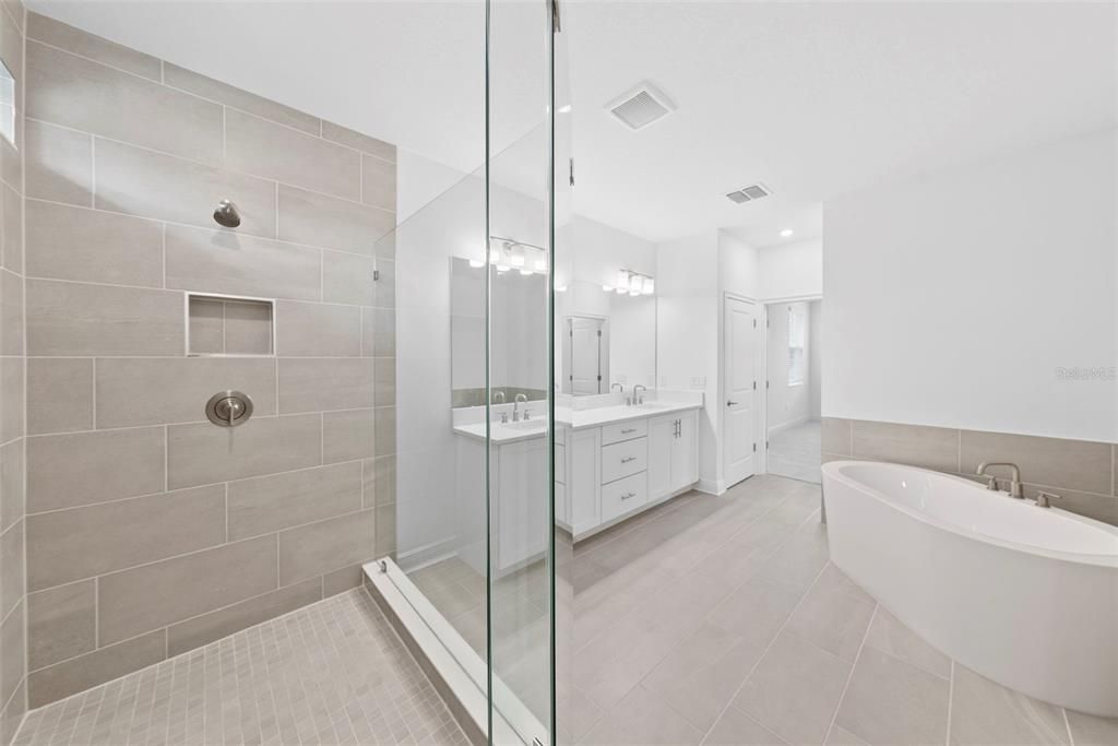 For Sale: $949,900 (4 beds, 3 baths, 2857 Square Feet)