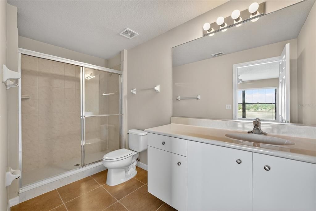 В аренду: $2,300 (2 спален, 3 ванн, 1604 Квадратных фут)