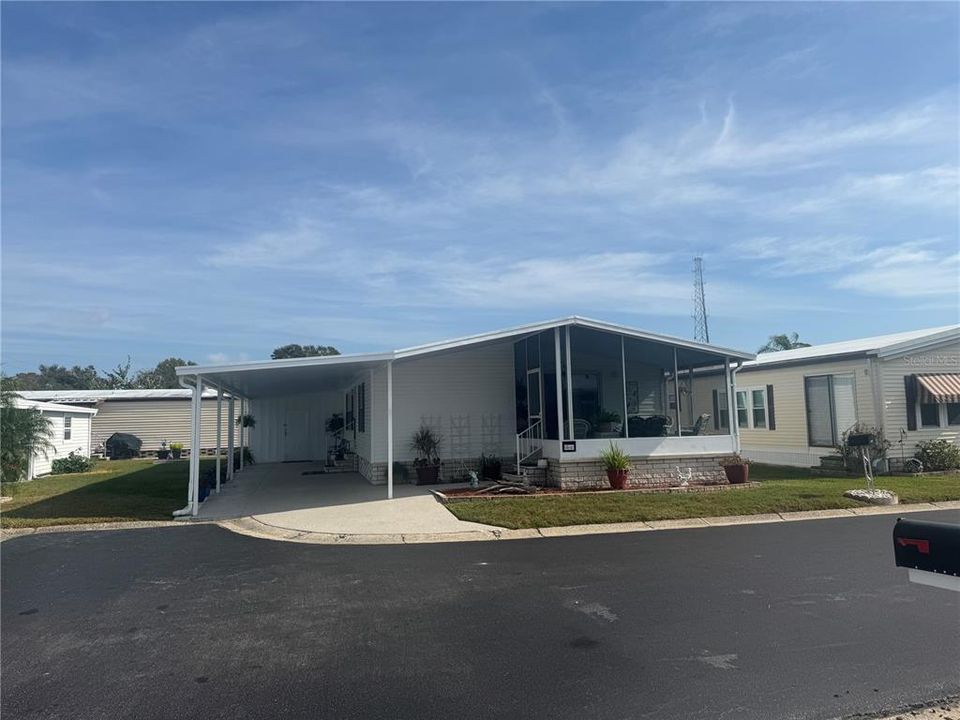 Active With Contract: $180,000 (3 beds, 2 baths, 1248 Square Feet)