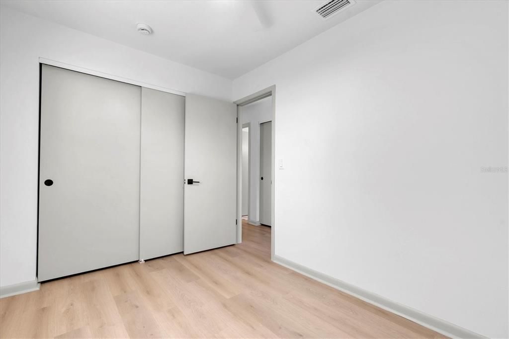 На продажу: $425,000 (3 спален, 1 ванн, 1172 Квадратных фут)