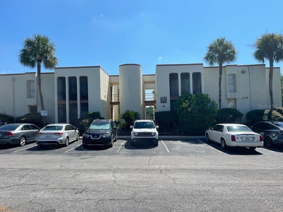 For Rent: $1,700 (2 beds, 2 baths, 1002 Square Feet)