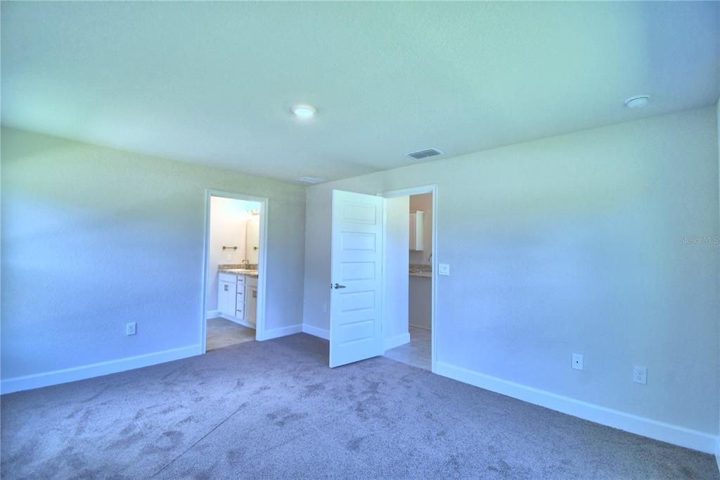 待售: $351,863 (4 贝兹, 2 浴室, 1755 平方英尺)