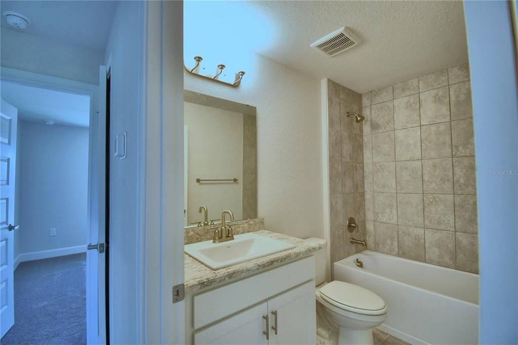 待售: $351,863 (4 贝兹, 2 浴室, 1755 平方英尺)