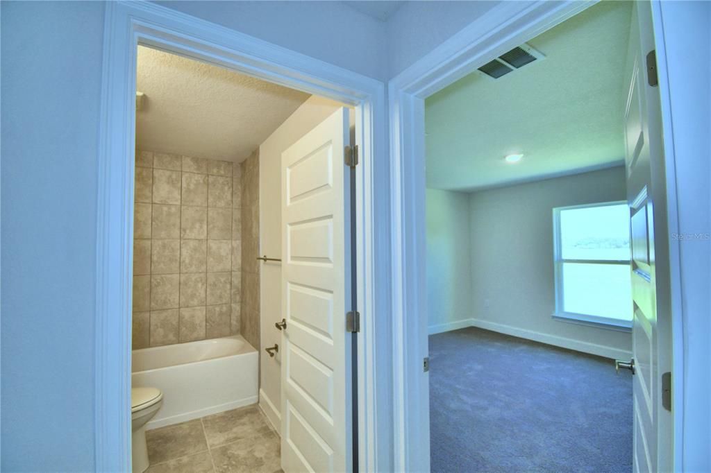 待售: $351,863 (4 贝兹, 2 浴室, 1755 平方英尺)