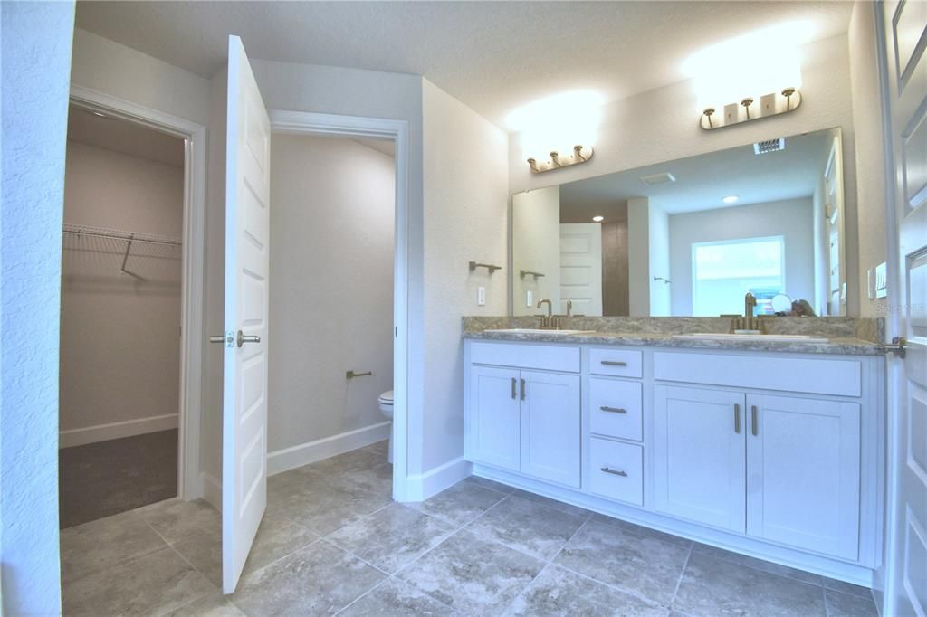 待售: $351,863 (4 贝兹, 2 浴室, 1755 平方英尺)