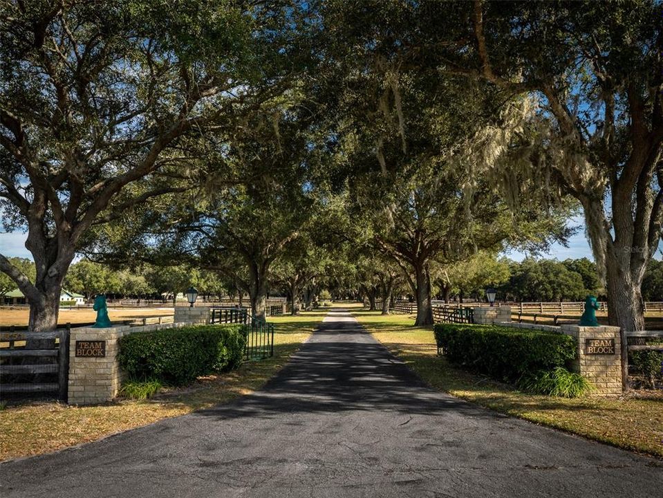 Active With Contract: $2,495,000 (1 beds, 1 baths, 1224 Square Feet)