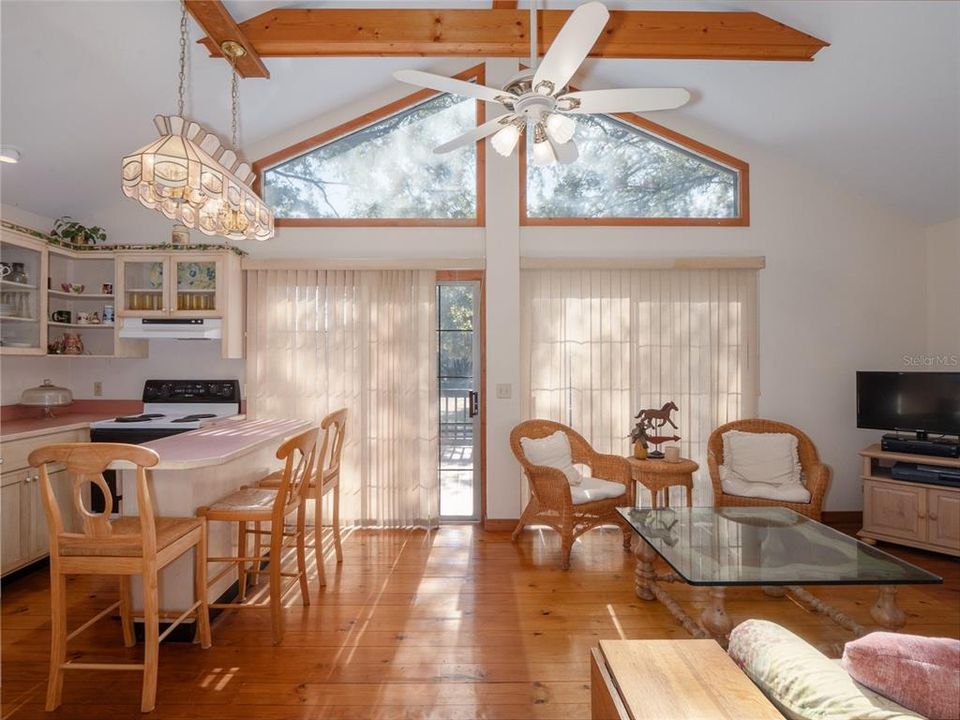 Active With Contract: $2,495,000 (1 beds, 1 baths, 1224 Square Feet)