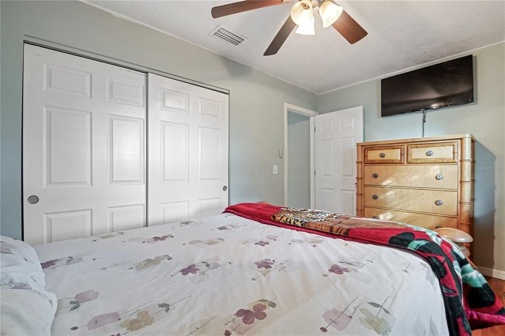 En Venta: $359,900 (3 camas, 2 baños, 1260 Pies cuadrados)