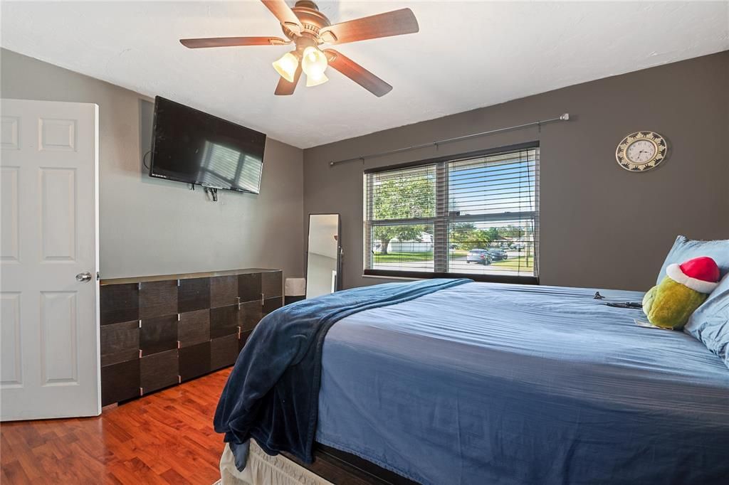 En Venta: $359,900 (3 camas, 2 baños, 1260 Pies cuadrados)