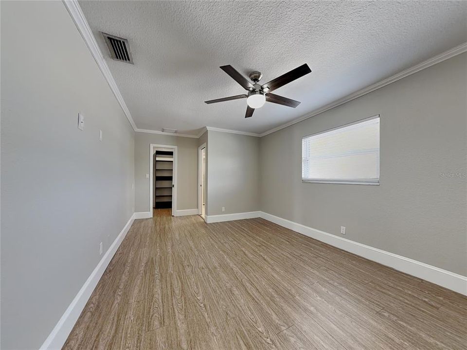 For Rent: $2,819 (3 beds, 2 baths, 1749 Square Feet)