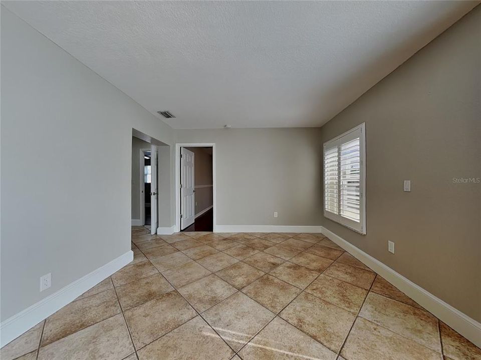 For Rent: $2,819 (3 beds, 2 baths, 1749 Square Feet)