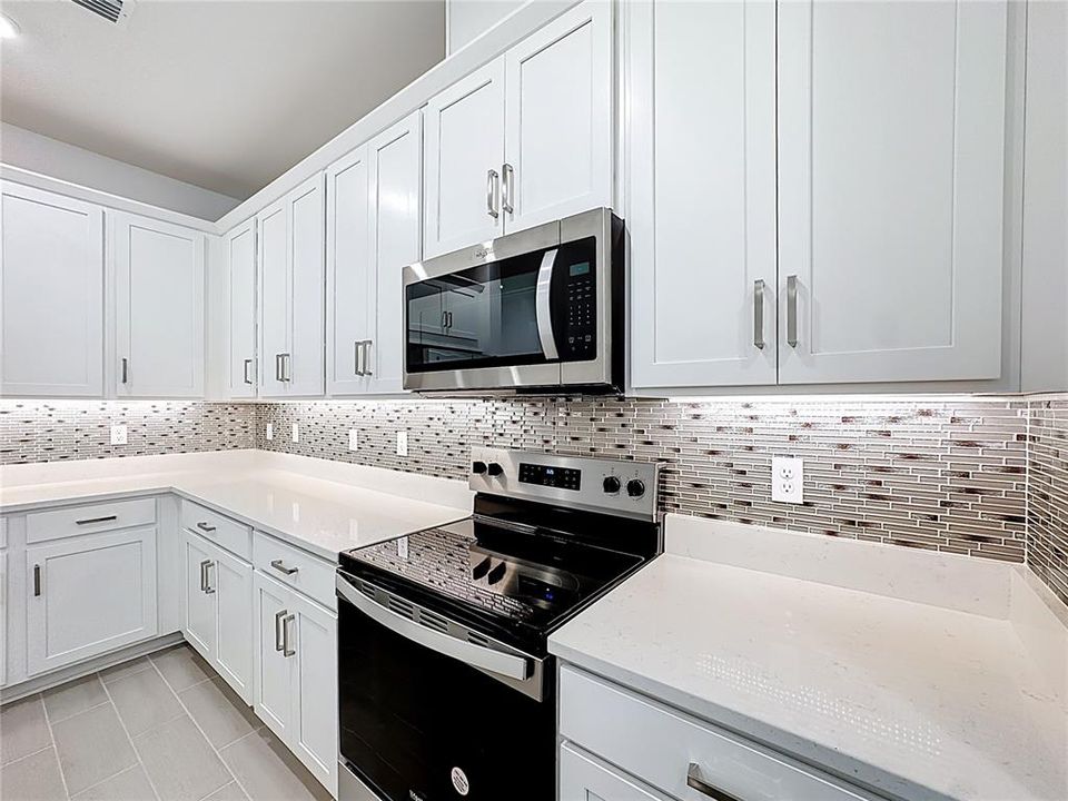 出租: $2,800 (3 贝兹, 2 浴室, 1720 平方英尺)