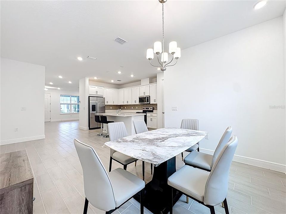 出租: $2,800 (3 贝兹, 2 浴室, 1720 平方英尺)