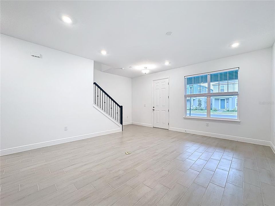 出租: $2,800 (3 贝兹, 2 浴室, 1720 平方英尺)