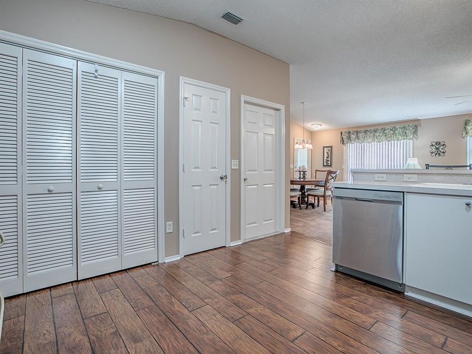 En Venta: $245,000 (2 camas, 2 baños, 1160 Pies cuadrados)