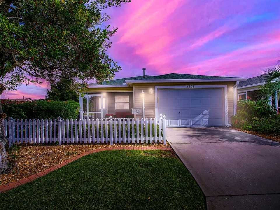 En Venta: $245,000 (2 camas, 2 baños, 1160 Pies cuadrados)