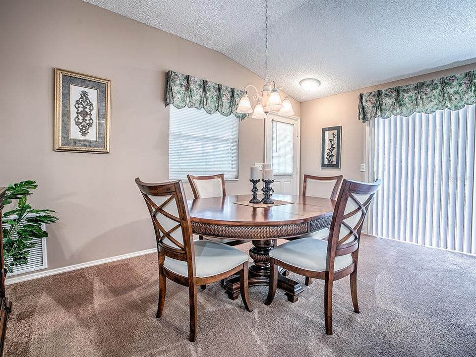 En Venta: $245,000 (2 camas, 2 baños, 1160 Pies cuadrados)