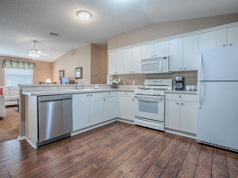 En Venta: $245,000 (2 camas, 2 baños, 1160 Pies cuadrados)