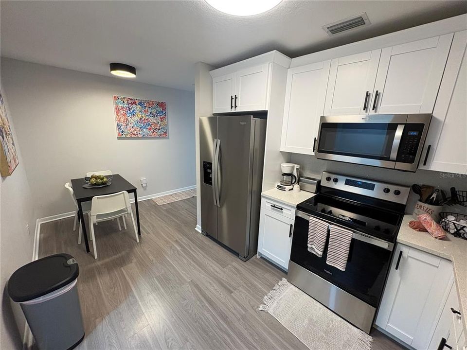 En Venta: $469,000 (4 camas, 2 baños, 1260 Pies cuadrados)