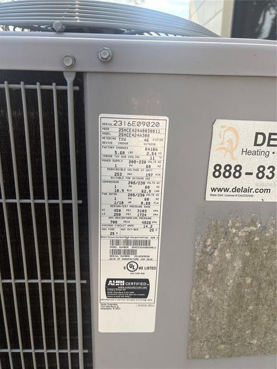 En Venta: $469,000 (4 camas, 2 baños, 1260 Pies cuadrados)