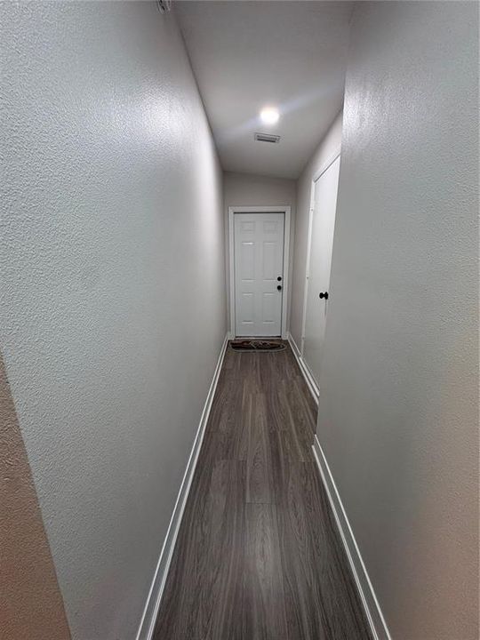 En Venta: $469,000 (4 camas, 2 baños, 1260 Pies cuadrados)