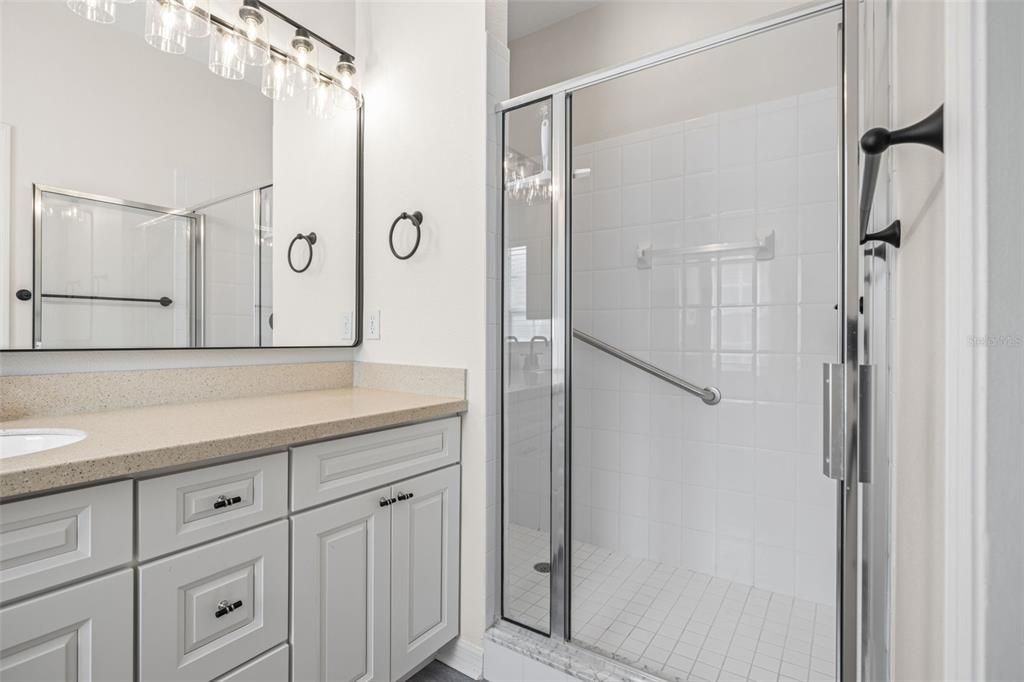 出租: $2,200 (3 贝兹, 2 浴室, 1717 平方英尺)