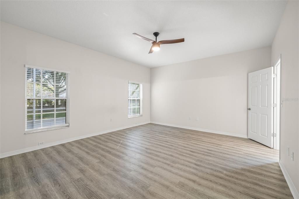 出租: $2,200 (3 贝兹, 2 浴室, 1717 平方英尺)