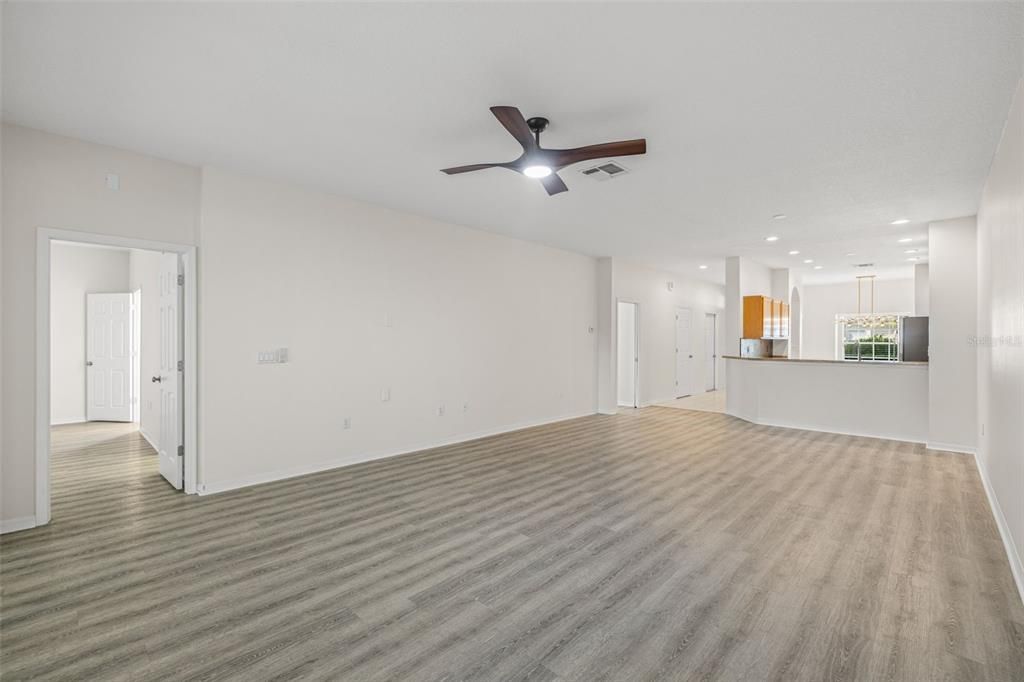 出租: $2,200 (3 贝兹, 2 浴室, 1717 平方英尺)