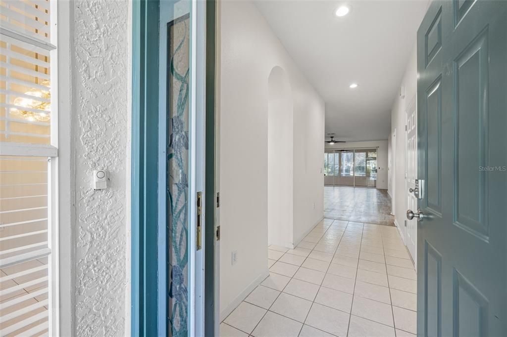 出租: $2,200 (3 贝兹, 2 浴室, 1717 平方英尺)