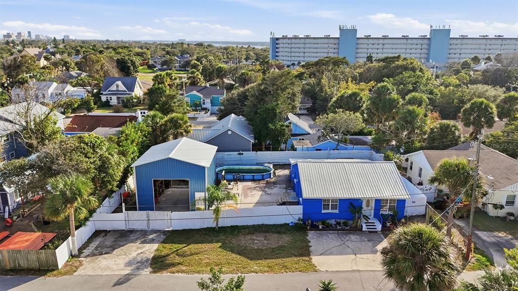 На продажу: $325,000 (2 спален, 2 ванн, 1333 Квадратных фут)