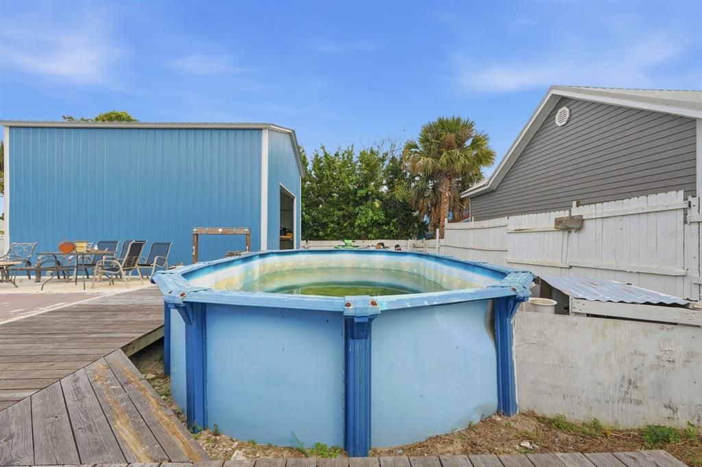 На продажу: $325,000 (2 спален, 2 ванн, 1333 Квадратных фут)