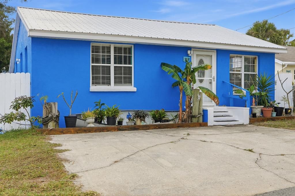 На продажу: $325,000 (2 спален, 2 ванн, 1333 Квадратных фут)