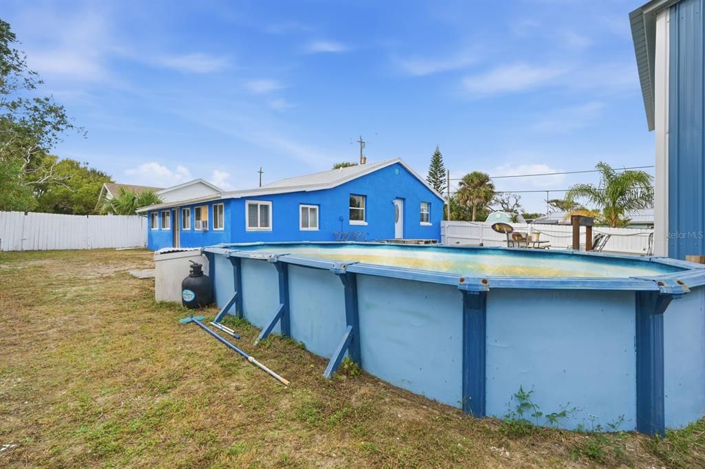 На продажу: $325,000 (2 спален, 2 ванн, 1333 Квадратных фут)