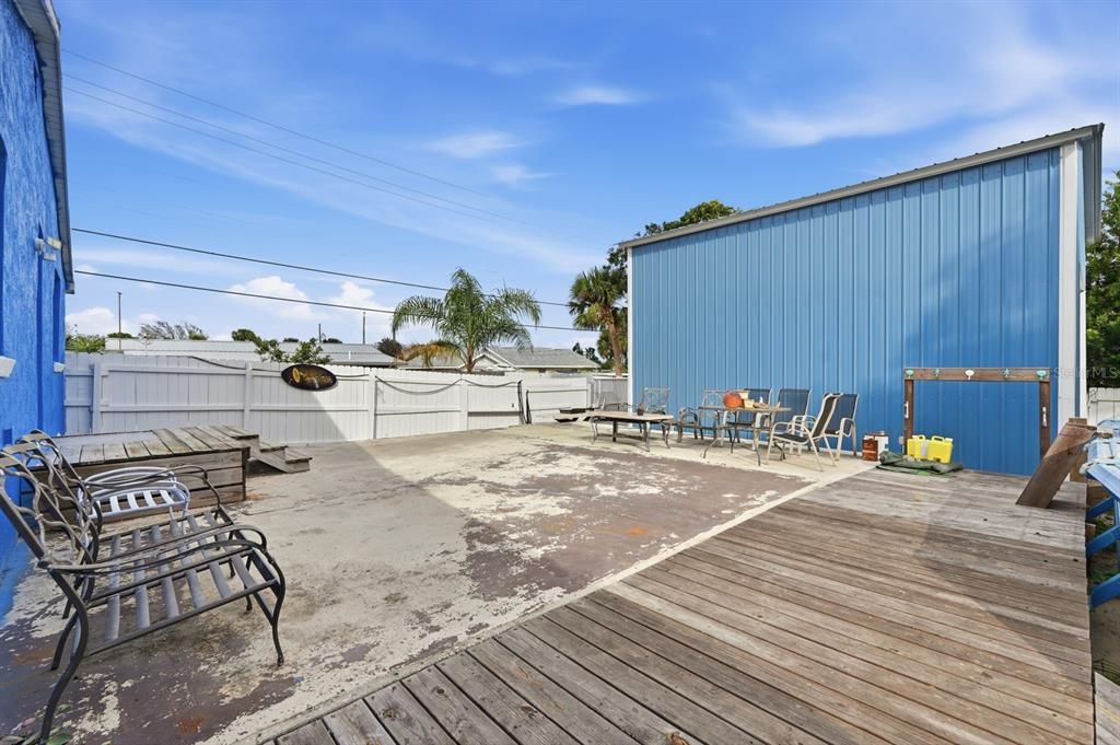 На продажу: $325,000 (2 спален, 2 ванн, 1333 Квадратных фут)