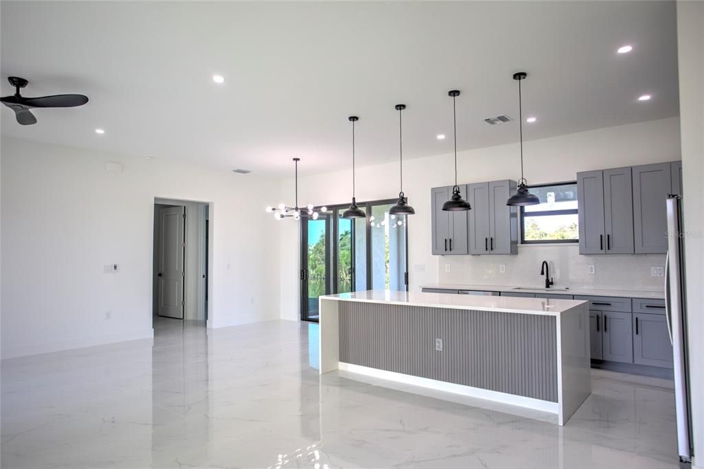 En Venta: $800,000 (4 camas, 3 baños, 1991 Pies cuadrados)