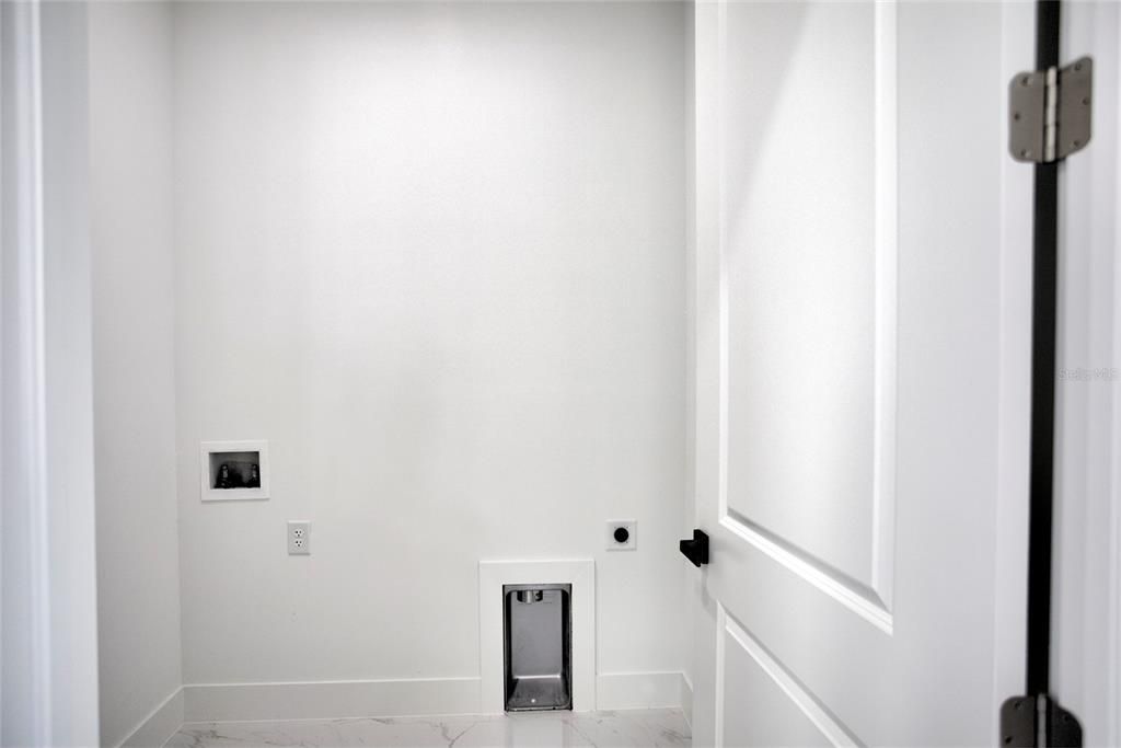 En Venta: $800,000 (4 camas, 3 baños, 1991 Pies cuadrados)