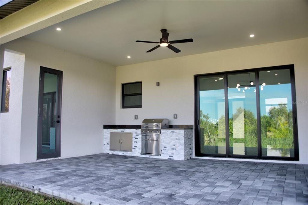 En Venta: $800,000 (4 camas, 3 baños, 1991 Pies cuadrados)