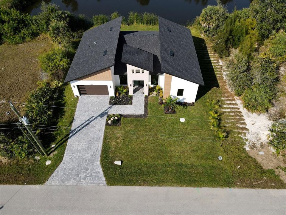 En Venta: $800,000 (4 camas, 3 baños, 1991 Pies cuadrados)