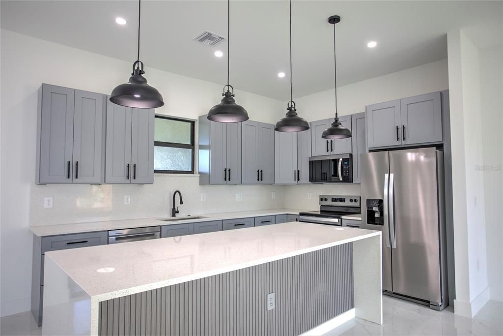 En Venta: $800,000 (4 camas, 3 baños, 1991 Pies cuadrados)