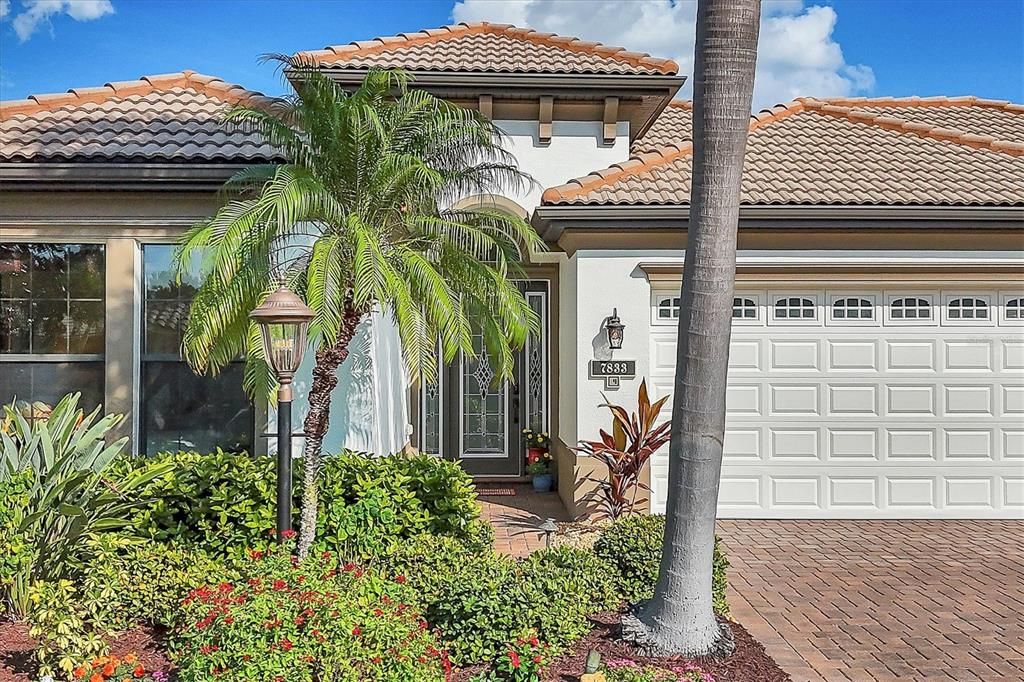 En Venta: $949,999 (3 camas, 2 baños, 2329 Pies cuadrados)